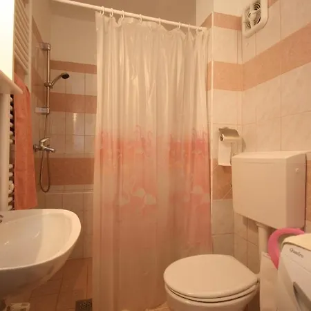Family Friendly House With A Swimming Pool Breze, Novi Vinodolski - 6920 Prázdninový dům Ledenice